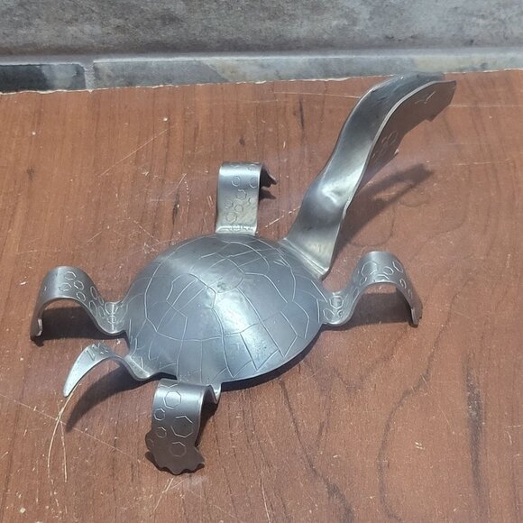 Lager Head Black & Tan Turtle Snapper Metal Bottle Opener Silver Tone - Picture 5 of 10